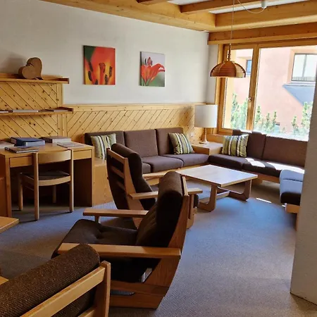 Chesa Bellaval, Haus Chamuotsch 2 1 2-zimmerwohnung Apartamento