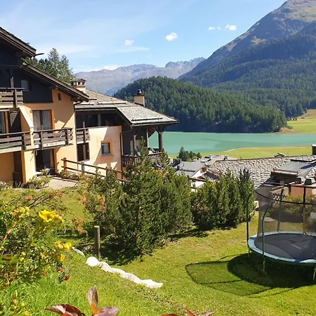 Chesa Bellaval, Haus Chamuotsch 2 1 2-zimmerwohnung דירה