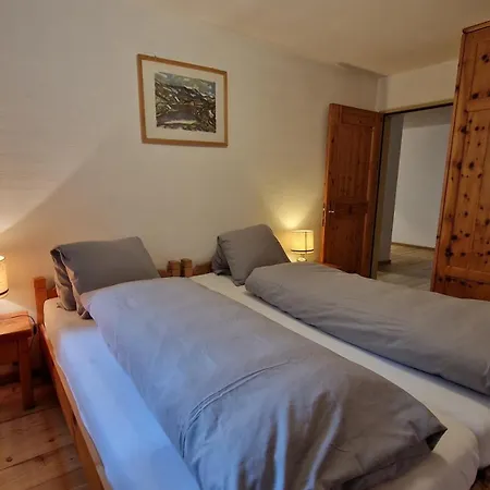 Chesa Bellaval, Haus Chamuotsch 2 1 2-zimmerwohnung Apartamento *