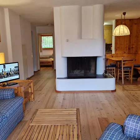 Chesa Bellaval, Haus Chamuotsch 2 1 2-zimmerwohnung